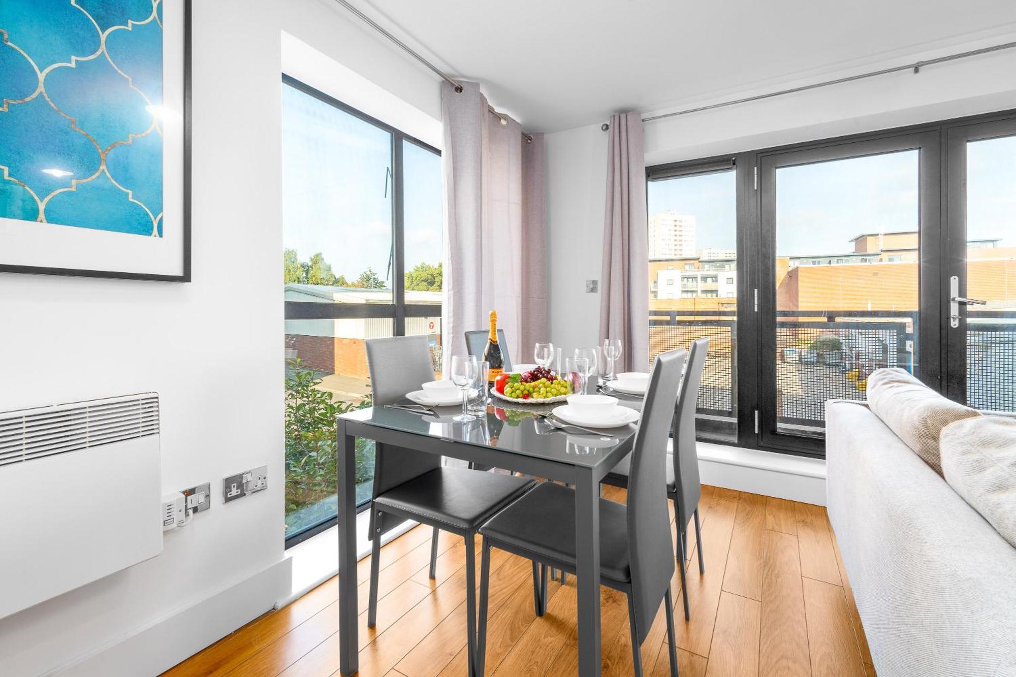 Stylish Birmingham City Centre - 2 Bed - Secure Parking - 5Ac Bagian luar foto